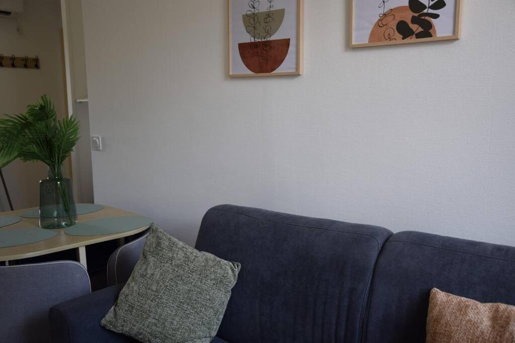 Elegant T2 A Bron, Tramway A 2Min, Box Parking, 4Personnes Apartment Bagian luar foto