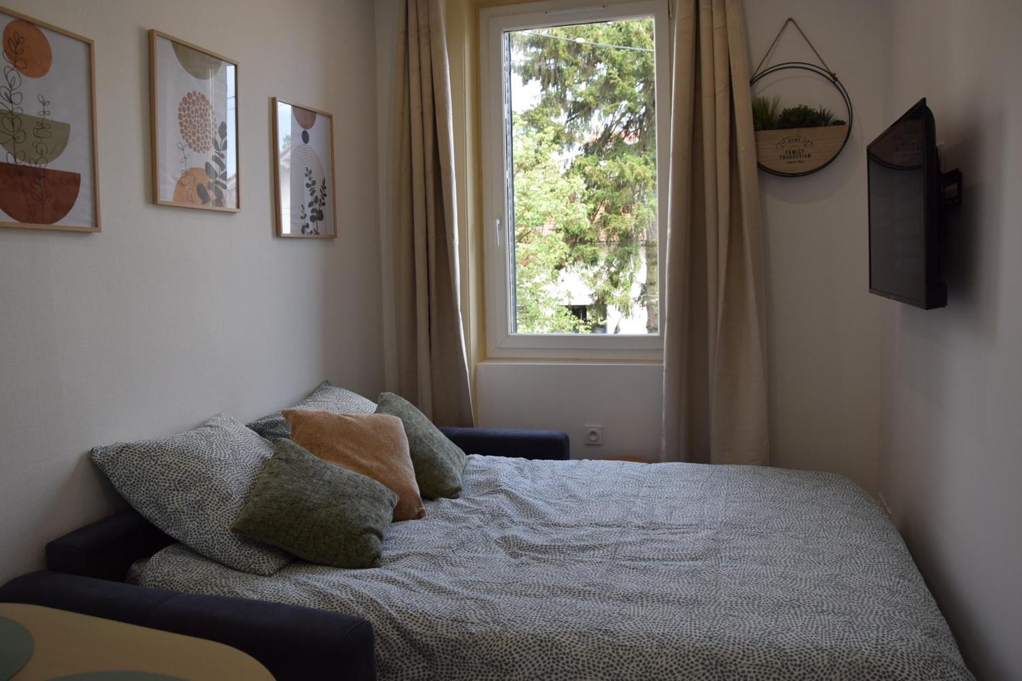 Elegant T2 A Bron, Tramway A 2Min, Box Parking, 4Personnes Apartment Bagian luar foto