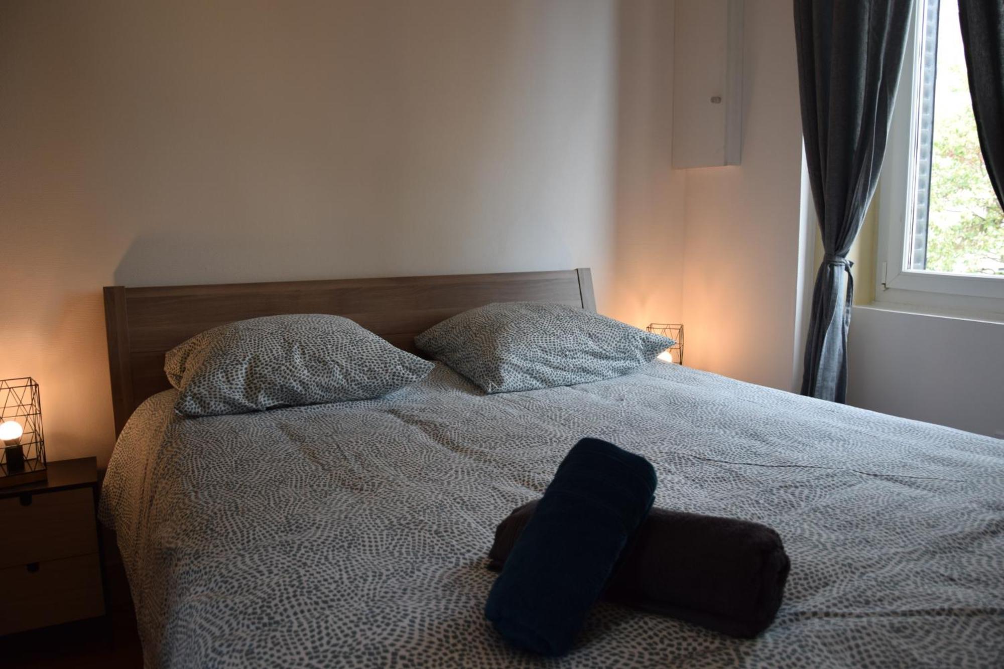 Elegant T2 A Bron, Tramway A 2Min, Box Parking, 4Personnes Apartment Bagian luar foto