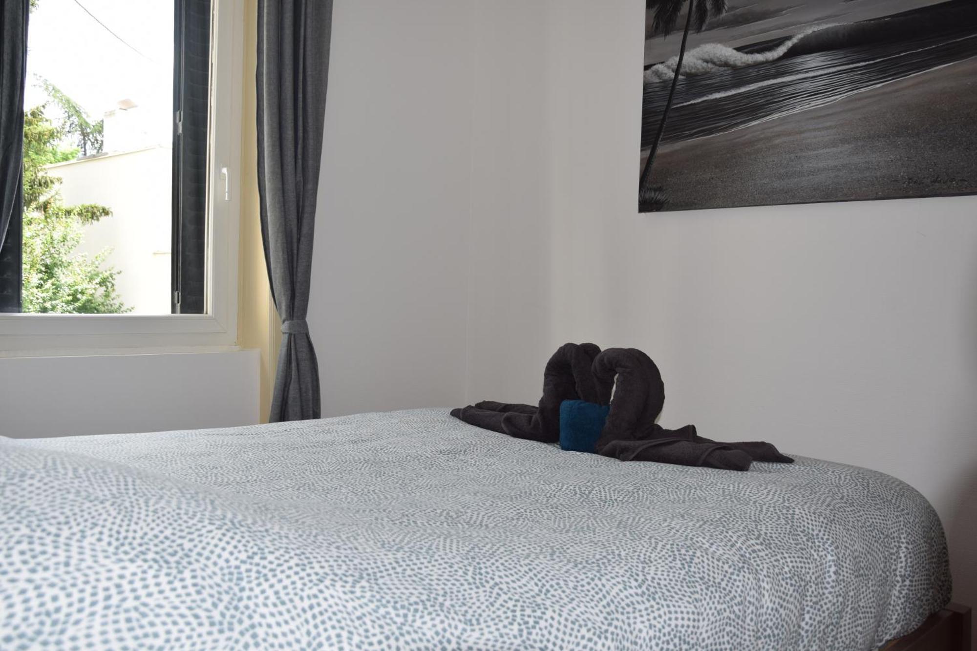 Elegant T2 A Bron, Tramway A 2Min, Box Parking, 4Personnes Apartment Bagian luar foto